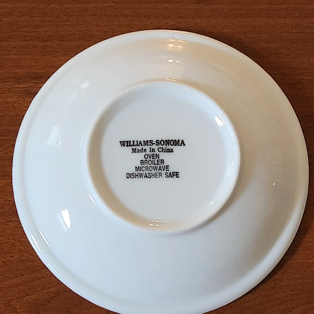 Vintage Williams Sonoma White Cups & Saucers – Set of 6 – Pantry Essentials Mark